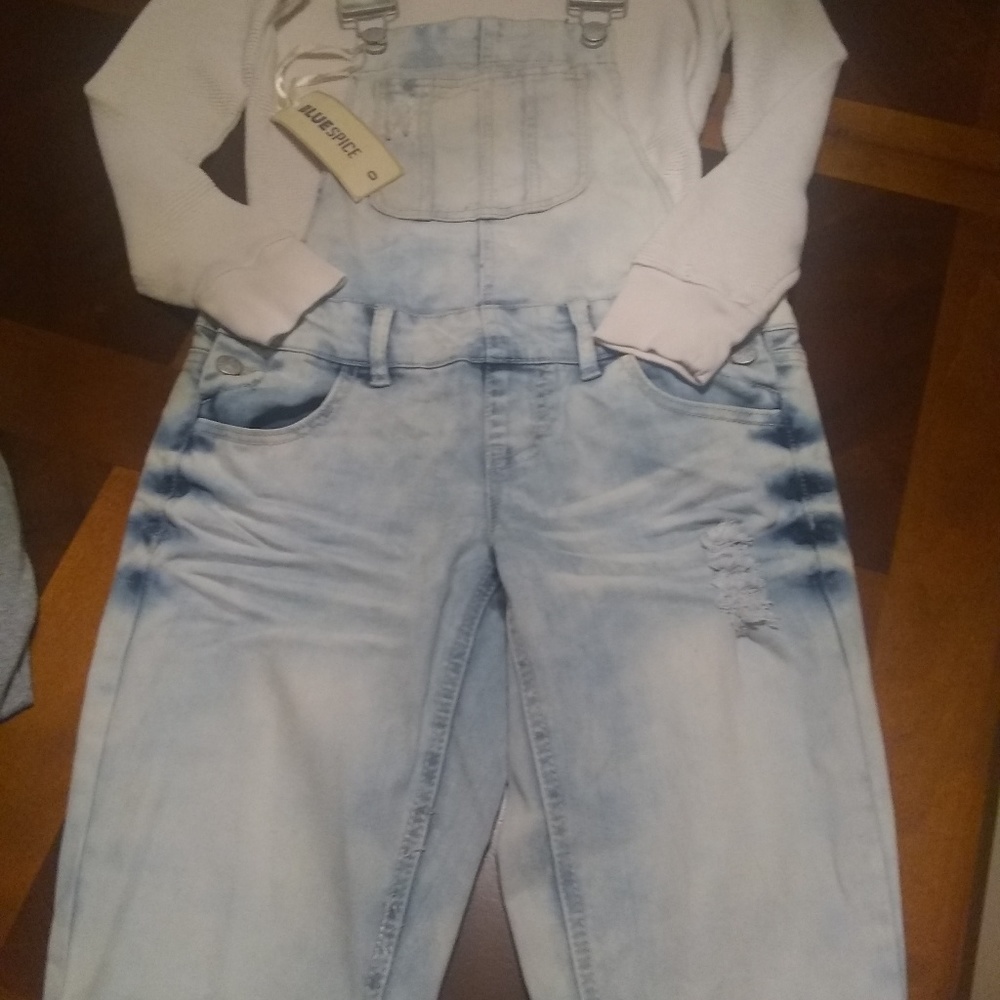 Overalls, top and cardigan